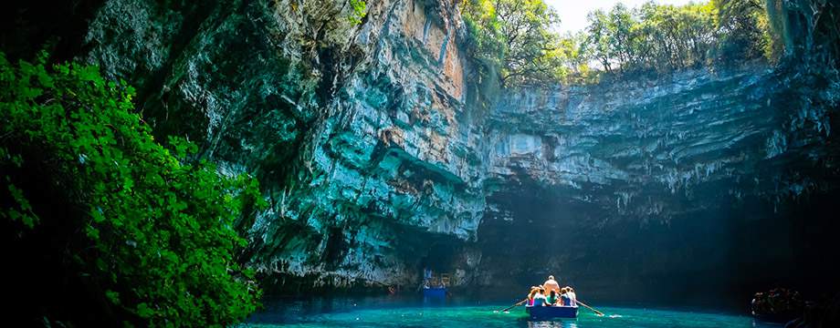 Melissani kefalonia Melissani kefalonia